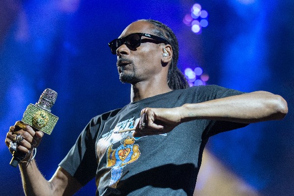 Top 10 Best Rappers Of All Time | LedgerNote